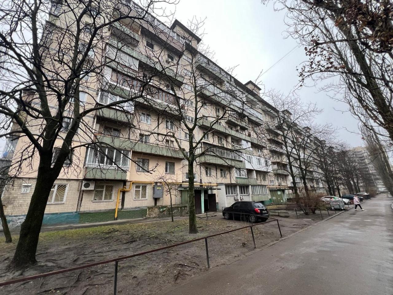 Квартира Эконом-Класса Возле Метро Левобережная Kiev Ngoại thất bức ảnh